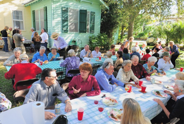 IRT.123112.Cracker New Year.3