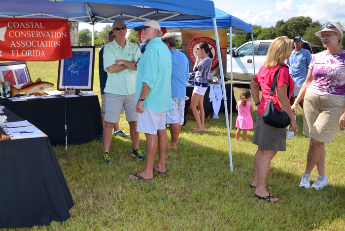 Hundreds turned out for the Save Our Lagoon rally held yesterday in Riverside Park and sponsored by the Coastal Conservation Associaiton.